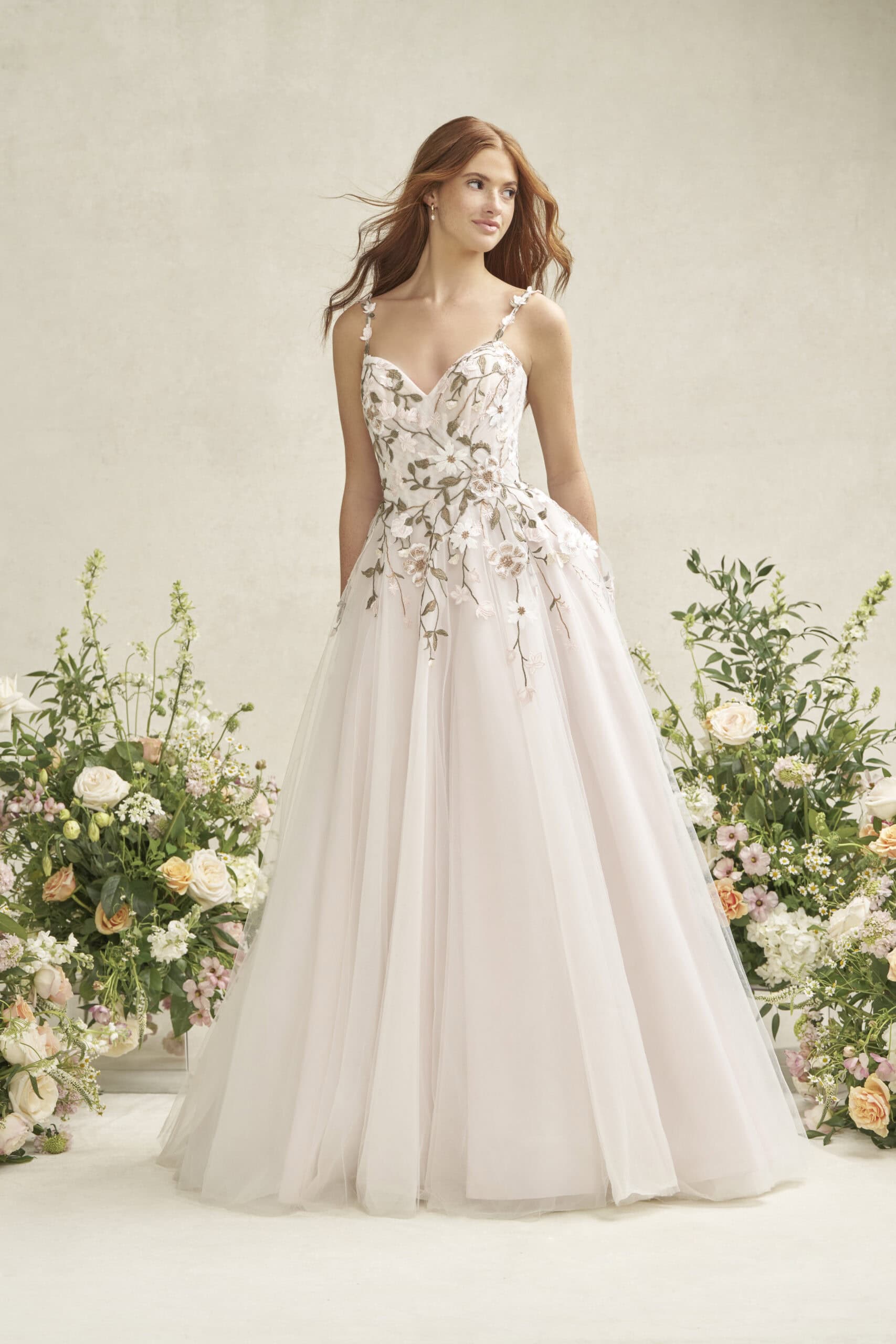 Allure Romance R3912-Studio-01