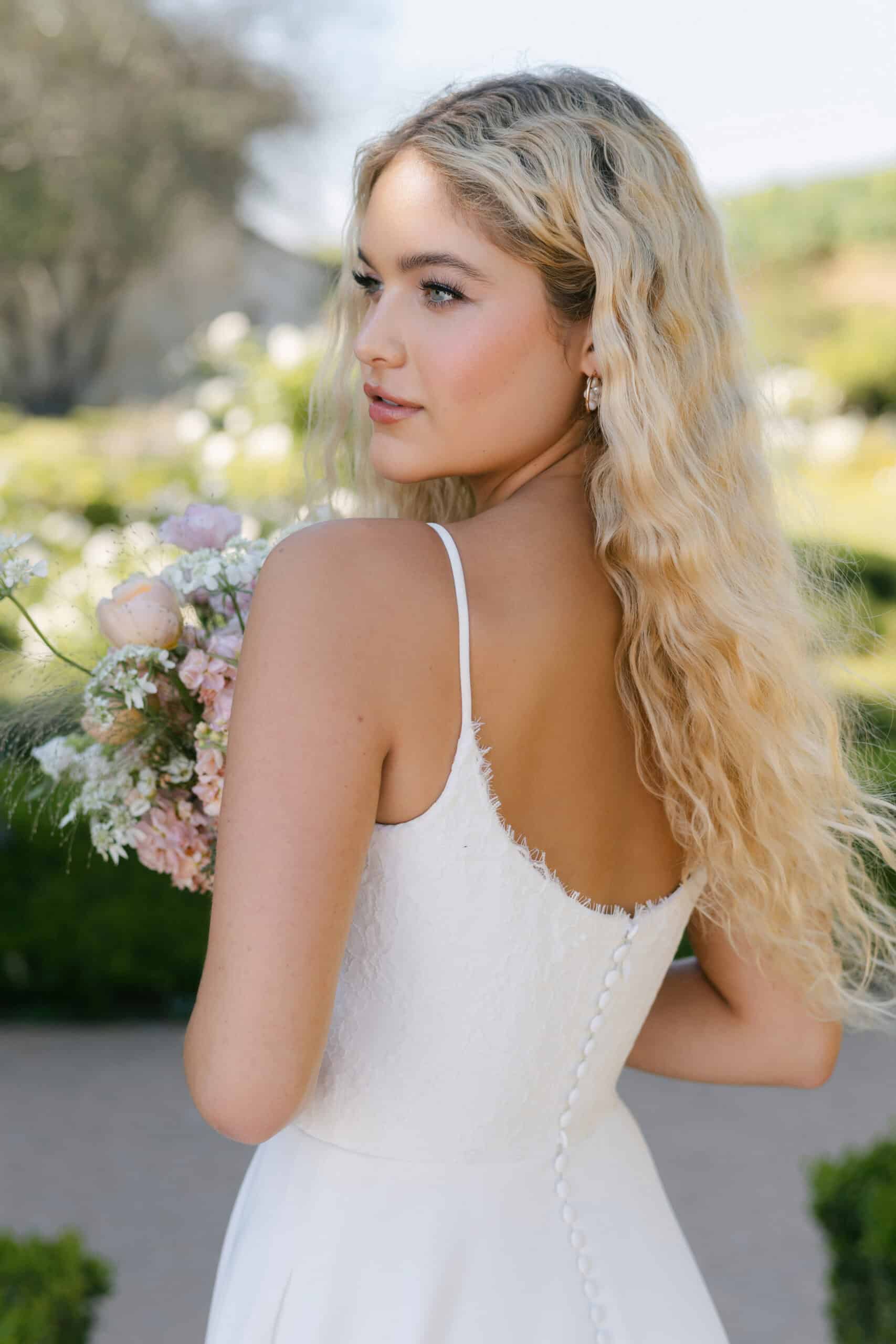 Allure Romance R3915