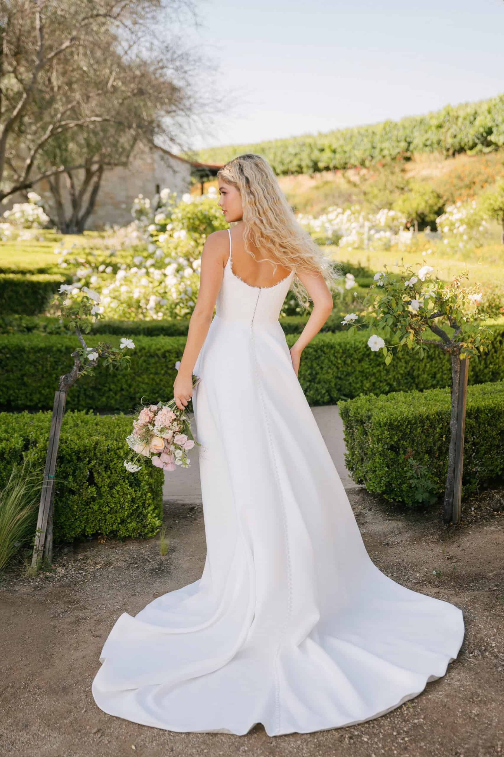 Allure Romance R3915