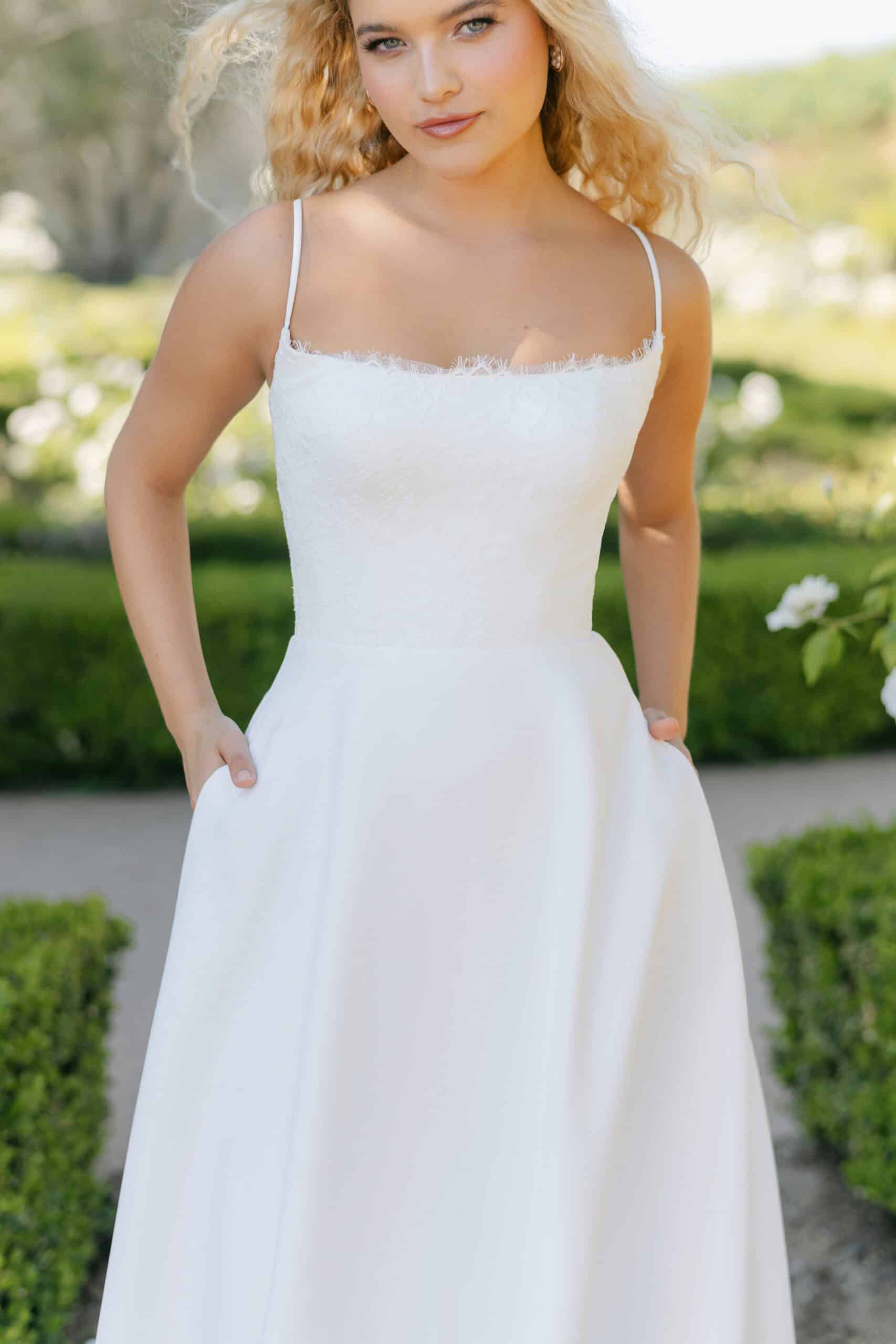Allure Romance R3915