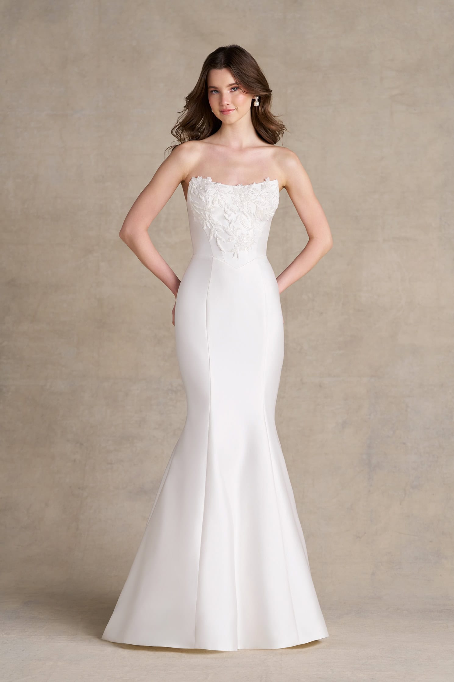 Allure Romance - R3981 Front